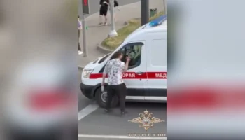 В Москве задержан мужчина, напавший на автомобиль скорой помощи