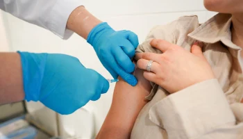 Минздрав одобрил вакцину против ВПЧ для детей