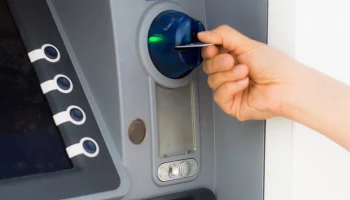 Минфин допустил ввод лимита на внесение наличных через банкоматы осенью