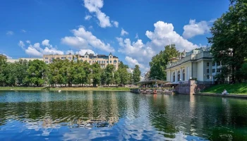 Россияне назвали Евгения Онегина типичным жителем Патриарших прудов