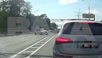 Дело возбуждено против водителя Rolls-Royce, наехавшего на байкера в Петербурге