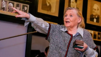 Сын госпитализированной актрисы Нины Гуляевой рассказал о ее состоянии