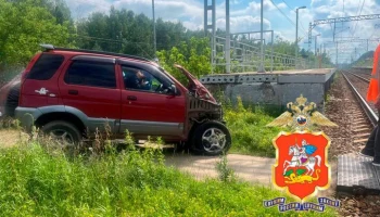 Поезд столкнулся с автомобилем в Орехово-Зуевском городском округе