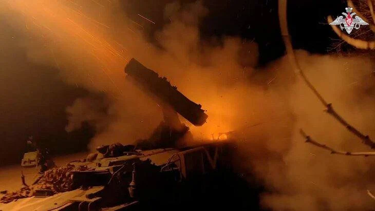 Силы ПВО уничтожили за ночь 93 БПЛА над регионами России