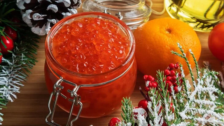 Патрушев заявил, что дефицита красной икры в РФ не будет