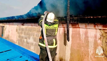 10 дачных домов загорелись в Ставропольском крае