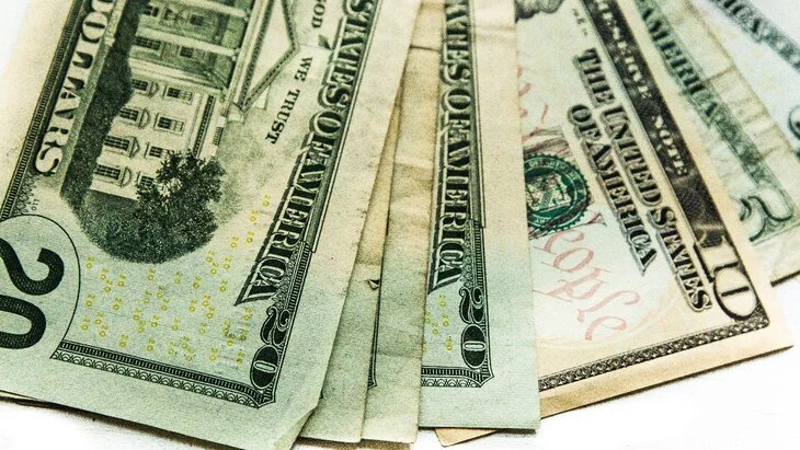 Банки Турции заявили об отсутствии массовых проблем у россиян при обмене долларов