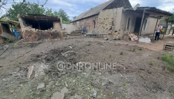 Женщина погибла при обстреле поселка в ДНР