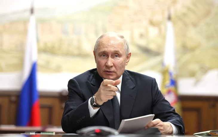 Полет Путина на стратегическом ракетоносце Ту-160М завершился спустя полчаса Полет Путина на стратегическом ракетоносце Ту-160М завершился спустя полчаса