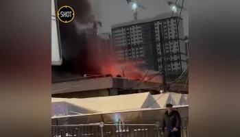 Торговый павильон на Коптевском рынке Москвы загорелся на 40 "квадратах"