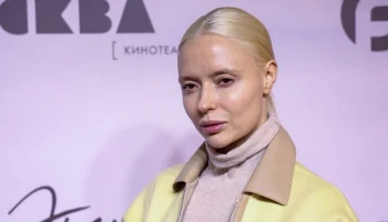 Актриса Анна Александрова назвала потрясающей выставку Русского музея на ВДНХ