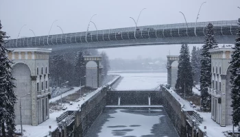 Семь мостов отремонтировали в столице за год