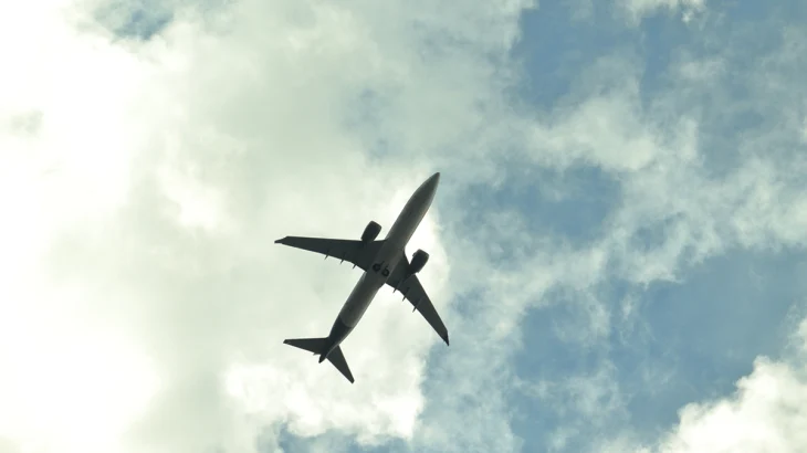 Летевший из Дубая самолет экстренно сел в Ашхабаде с выключенным двигателем Летевший из Дубая самолет экстренно сел в Ашхабаде с выключенным двигателем