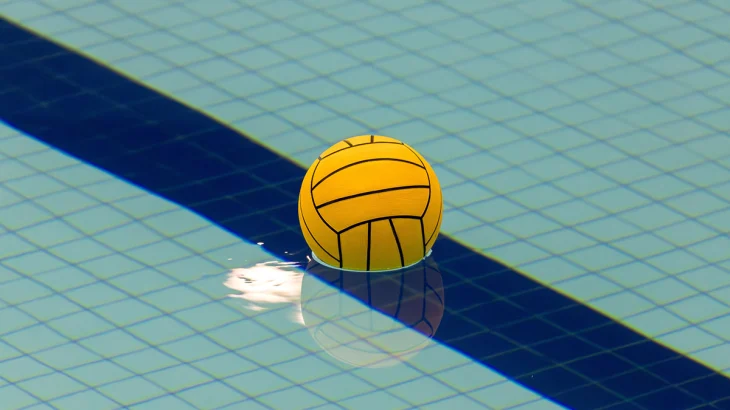 Украинским ватерполистам засчитали поражение за отказ от матча с россиянами Украинским ватерполистам засчитали поражение за отказ от матча с россиянами