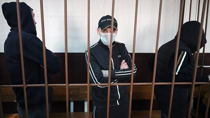 Следствие по делу о хищении денег у Ларисы Долиной продлено до 3 августа Следствие по делу о хищении денег у Ларисы Долиной продлено до 3 августа