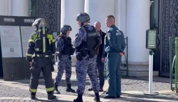 Вход в "Эрмитаж" возобновлен после проверки