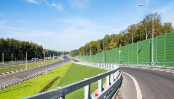 Собянин рассказал о планах модернизации дорог у станции метро "Лесопарковая"