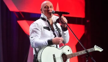 Певец Денис Майданов объявлен в розыск на Украине