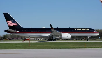 Reuters: самолет Трампа столкнулся с другим бортом во Флориде