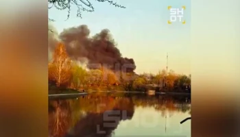 Пожар произошел в здании автотехцентра на Варшавском шоссе