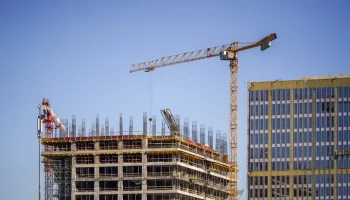 Дом с кинотеатром на крыше построят в Раменках в 2027 году