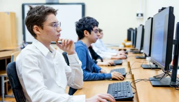 В столице пройдет цикл проверочных работ по предметам школьной программы