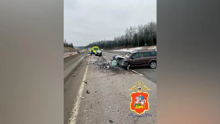 Три человека погибли при столкновении машин в подмосковном Солнечногорске Три человека погибли при столкновении машин в подмосковном Солнечногорске