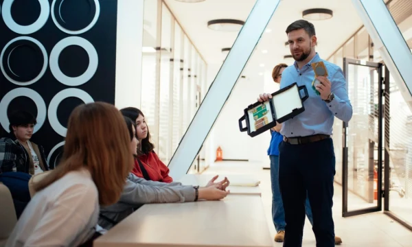 Спутник, разработанный столичным вузом, успешно исследует пространство Вселенной