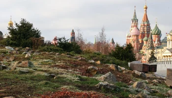 Зал &laquo;Зарядье&raquo; приглашает на премьеру спектакля &laquo;Страшные сказки&raquo;