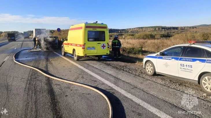 Шесть человек пострадали в ДТП с микроавтобусом в Свердловской области Шесть человек пострадали в ДТП с микроавтобусом в Свердловской области