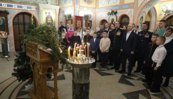 Герои РФ присутствовали на рождественской службе вместе с Путиным