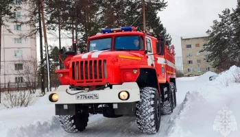 Школьный автобус загорелся в Якутии