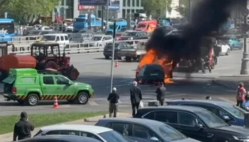Автомобиль загорелся на проспекте Маршала Жукова в Москве