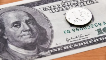 Экономист Бадалов спрогнозировал доллар выше 90 рублей летом 2025 года