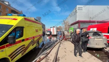 РИА Новости: два человека обратились за медпомощью из-за пожара в БЦ Turas в Москве