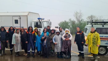 Палаточный лагерь с тургруппой подтопило в Сочи