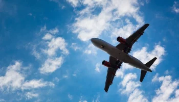 Самолет Москва &ndash; Минводы экстренно сел в Волгограде из-за плохого самочувствия пассажира