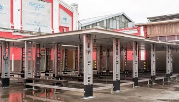 Собянин принял решение передать Донецку и Луганску новые остановочные павильоны