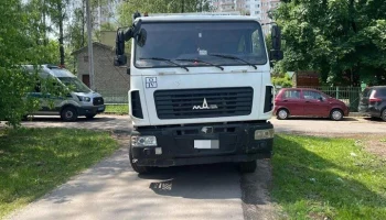 Водитель мусоровоза насмерть сбил пожилую женщину в Старой Купавне