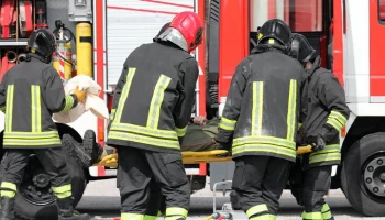 Пожар в подвале административного здания в центре Москвы полностью потушен