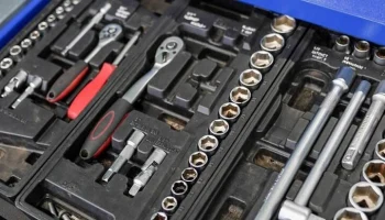 Столичный сервисный центр по ремонту техники помогает бойцам в зоне СВО