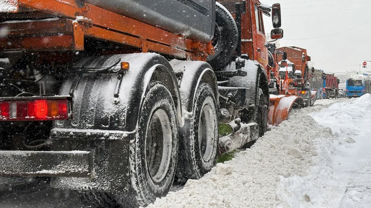 &laquo;Желтый&raquo; уровень опасности из-за снега и обледенения объявлен в столичном регионе