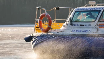 Спасатели в усиленном режиме патрулируют столичные водоемы в связи с потеплением