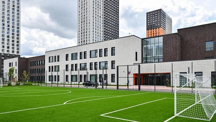 Собянин объявил о завершении строительства школы на северо-востоке Москвы