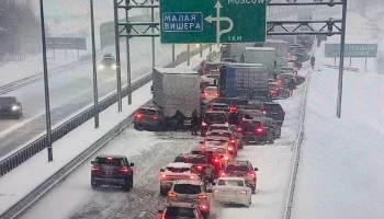 Количество машин в массовом ДТП в Новгородской области выросло до 50