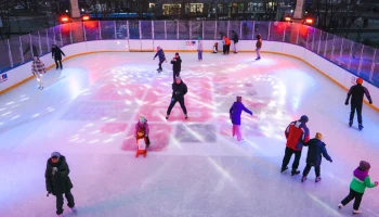 Катки на площадках &laquo;Московских сезонов&raquo; продолжают работу