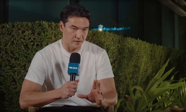 Комик Нурлан Сабуров впервые вышел на связь после депортации Комик Нурлан Сабуров впервые вышел на связь после депортации