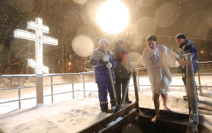 Синоптик Цыганков рассказал о проблеме с вырубкой купелей на Крещение в Москве Синоптик Цыганков рассказал о проблеме с вырубкой купелей на Крещение в Москве