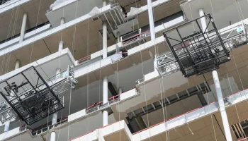 &laquo;МК&raquo;: Рабочий разбился насмерть после падения на стройке на западе Москвы