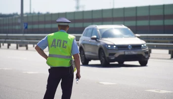 Автомобиль загорелся на 57-м километре МКАД